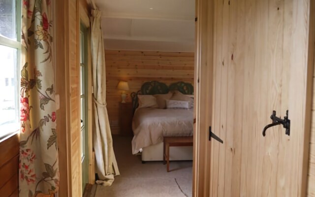 The Lodge on the Marsh