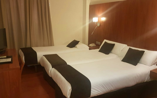 Hotel Familia Conde