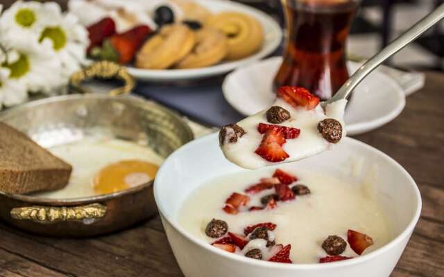 Hazz Boutique Hotel