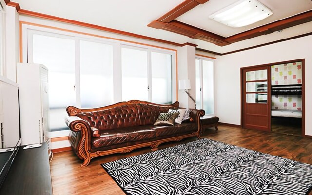 Yeongheungdoat the Seaside Pension