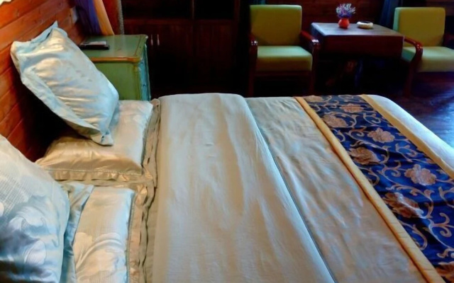 Bafu Shanju Hotel – Guest Rooms – Chizhou