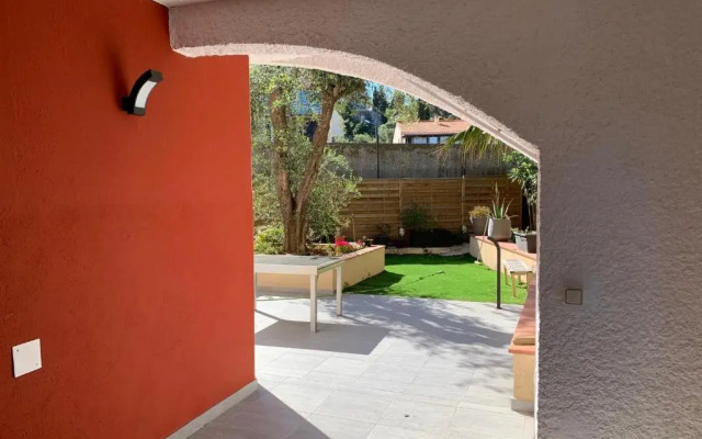 meublé au calme à 1 minute de la plage