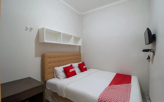 OYO 3253 Sofia Residence Syariah