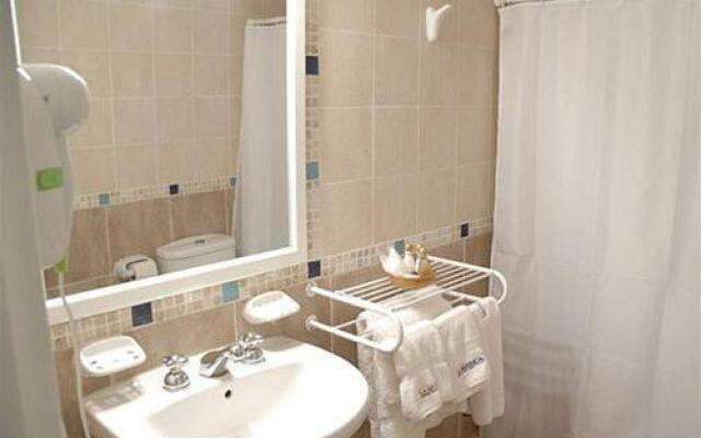 La Barraca Hotel & Resort