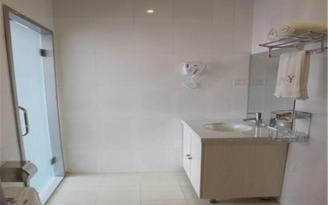 XinHai Hotel