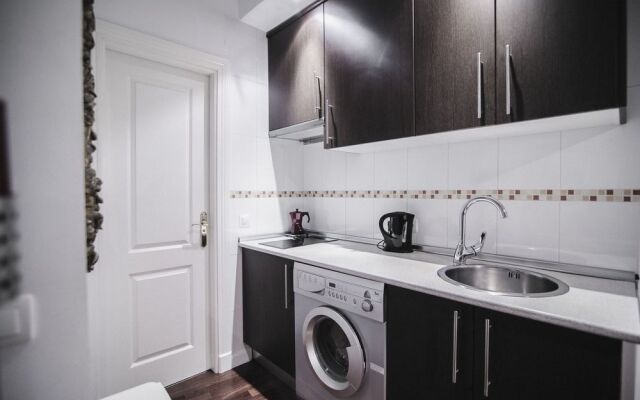 Cozy and Quiet Apartment in Town Centre