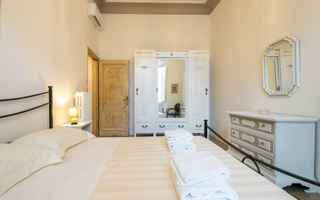 Santa Maria Novella 4 Bedrooms by Mmega