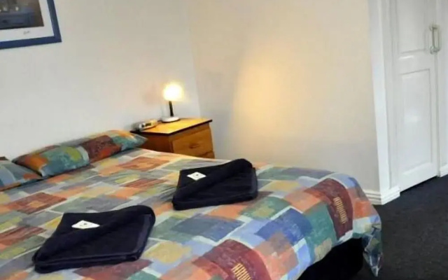 West City Motel