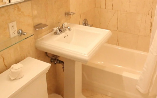 East Village 1 Bedroom Apartment - RNU 65216