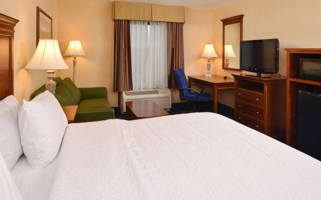 Hampton Inn & Suites Fredericksburg South