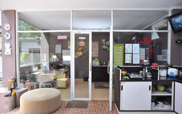 巴厘岛艾里乌努得全景金巴兰酒店(Airy Unud Panorama Jimbaran Bali)