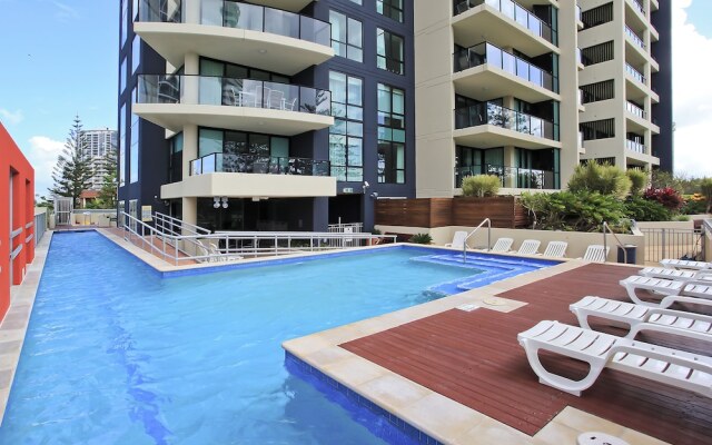 Broadbeach on the Park - We Accommodate