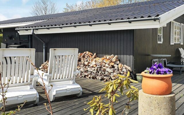 Spacious Holiday Home in Væggerløse near Sea