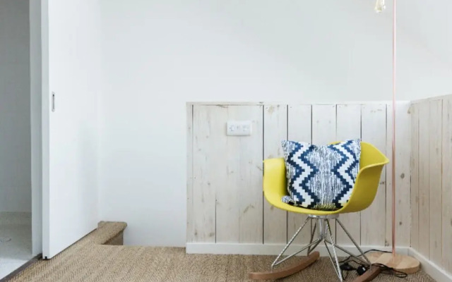 The Cliffside Loft - Distinctly Modern 3Bdr Riverside Home