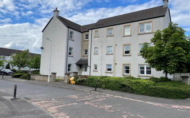 Beautiful 2-bed Apartment in Renfrew