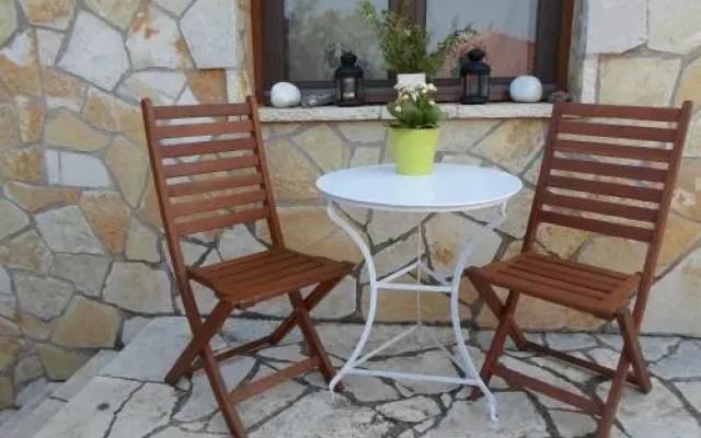 Arcadian Apartments & Studios