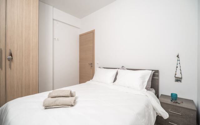 City beach apartment