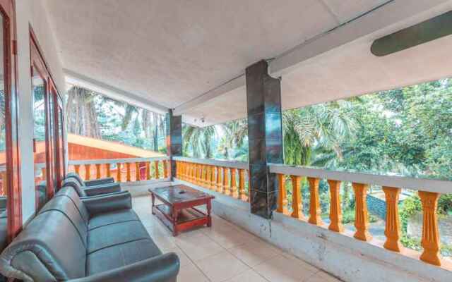 Oyo 2307 Wisma Laguna Village