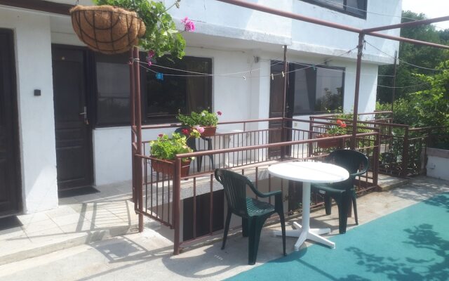 Family Hotel PRILIV