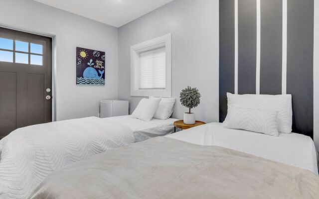 Brewerytown Balcony Retreat W Oxford 1BR