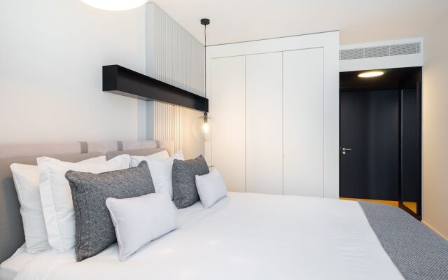 Prime Location Luxury Apartment