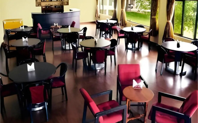 St James Court Beach Resort