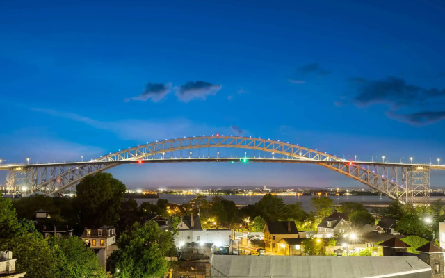 Days Inn By Wyndham Staten Island