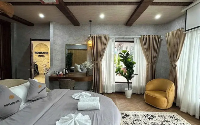 Romance Hotel