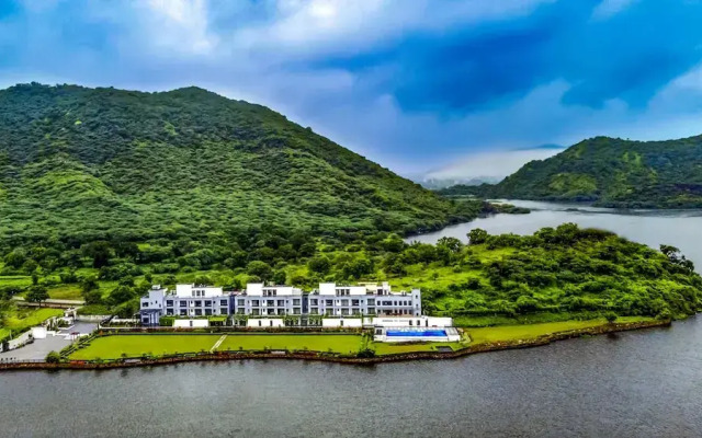 Zana Lake Resort Udaipur