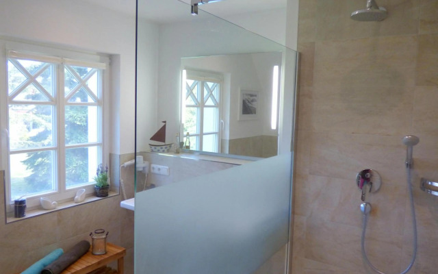 Lindenstrasse Haus Sonnenrose