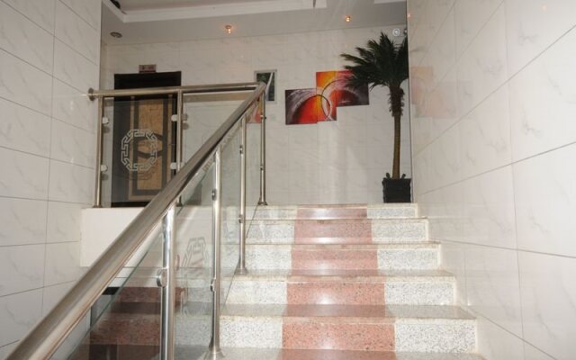 Najmat Manami Azizyya