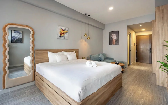 Otis Soho Saigon Balcony Apartment