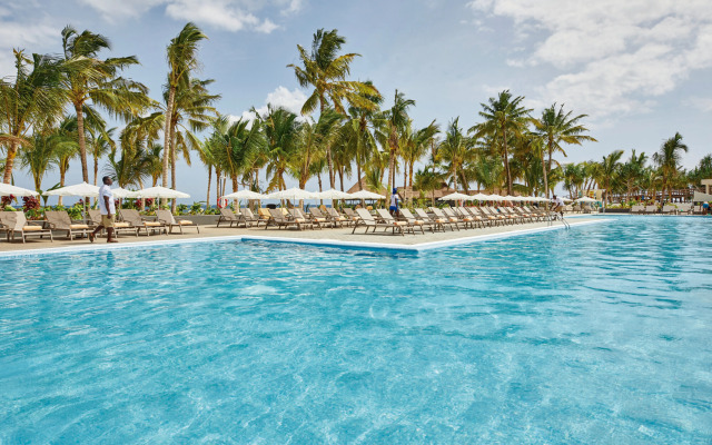 Hotel Riu Jambo