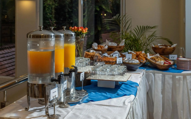 Town Lodge Upperhill