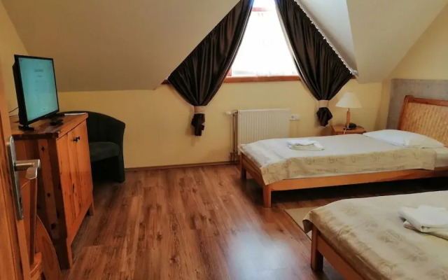 Józsi Bácsi Vendéglője és Szállodája