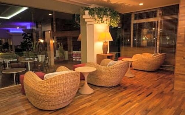 Sayan Terrace Hotel & Resort / Vacation STAY 77399