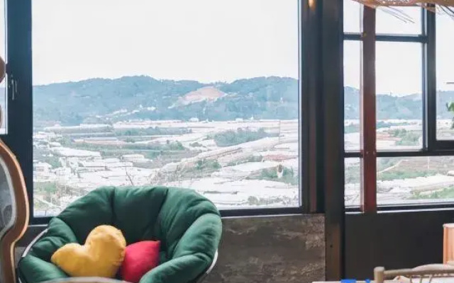 An Phu House Valley View
