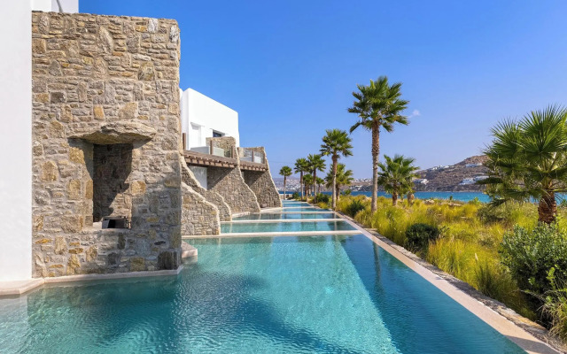 Aeonic Suites and Spa