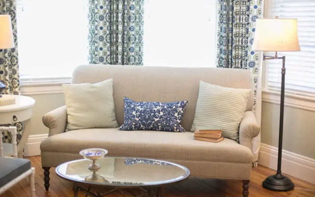 Frederick Inn Bed and Breakfast
