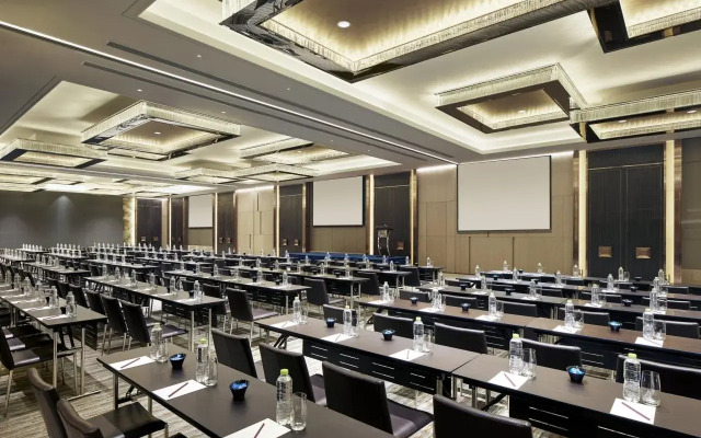 New World Wuhan Hotel