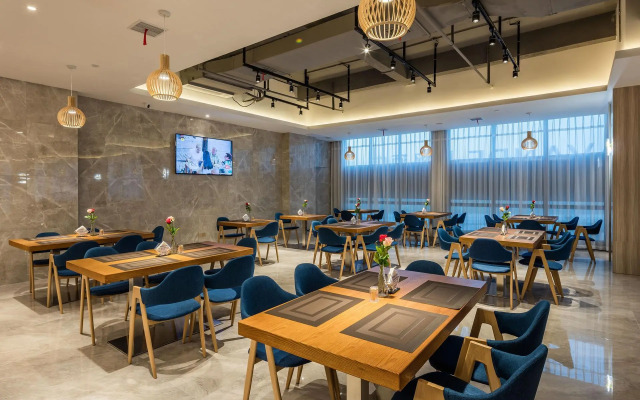 Lavande Hotel·Gangzhou Railway Station