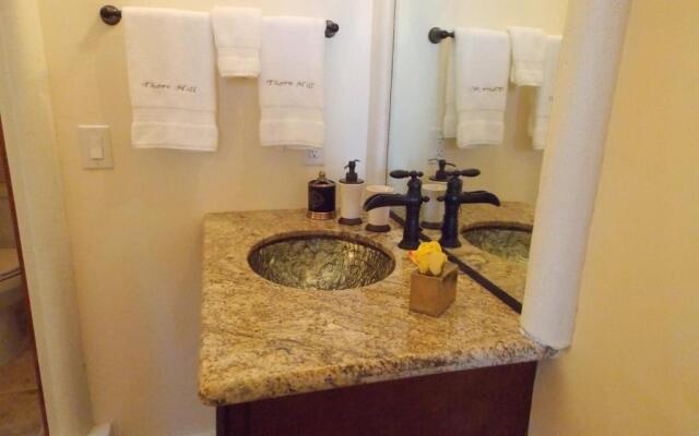 Thorn Hill Vineyards Villa Suite