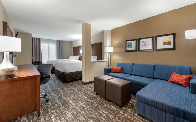 Comfort Suites