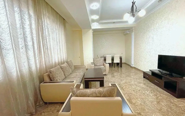 LUXURY Spacious 2 bedroom apartment by CASCAD, New Building, Opera View+Open Balcony