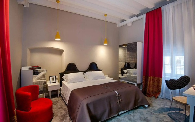 XII Century Heritage Hotel