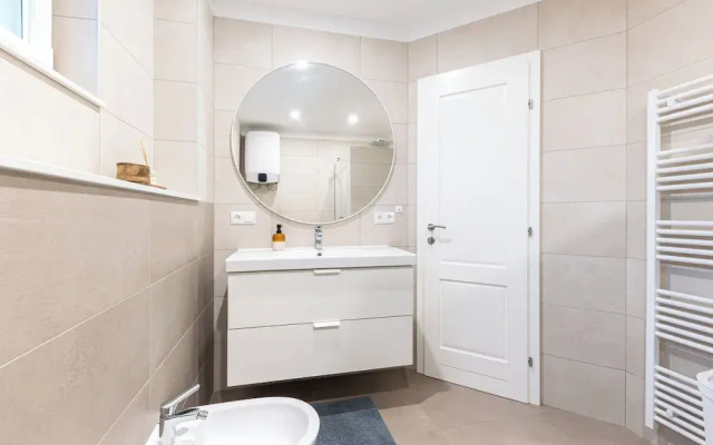 Olive Leaf - Ground Floor Apartment