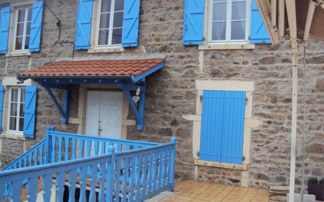 hotelImage