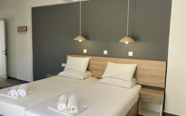Family House Studios Apartments