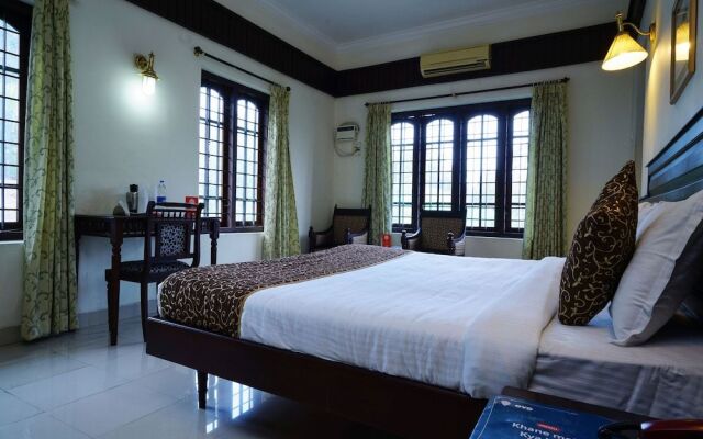 OYO 10638 Chandana Royal Resorts