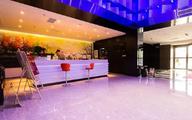 Zhengzhou Kelete Hotel (Yaozhuang Metro Station, Jinyu Industrial Zone)